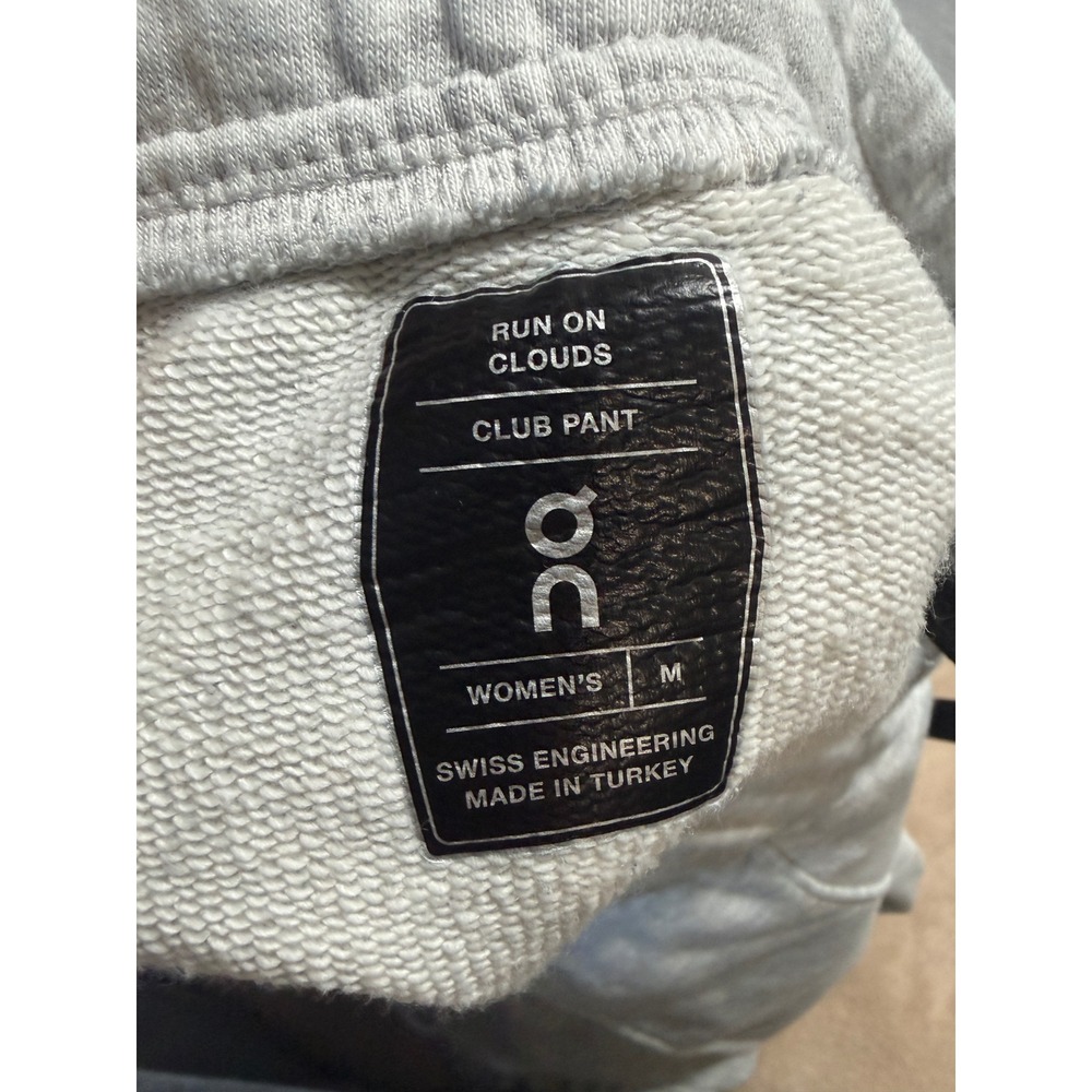 On‎ Running Women Club Pant Grey Melange Joggers Sweatpants Medium 1WE1005 - Picture 4 of 12